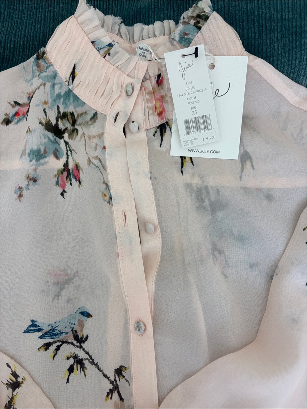 Joie Pale Pink Floral & Bird-Print Ruffle-Neck Silk beautiful Blouse